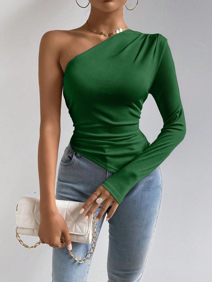 Asymetrical one arm Sleeve top