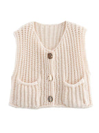 Three buttons V-neck pocket sleeveless top